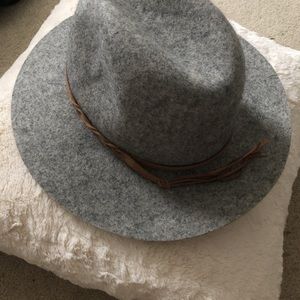 Gray Felt Fedora Hat
